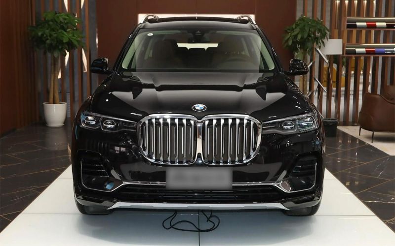 «Немцы в курсе». Что известно о возобновлении сборки BMW в России