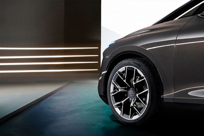 
            Audi представила концепт первого минивэна Urbansphere
        