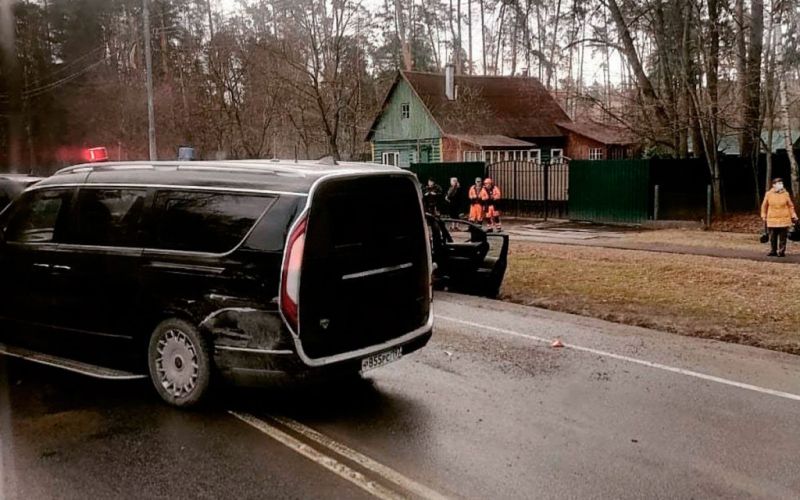 
            Aurus Senat попал в первое серьезное ДТП. Что уже известно
        