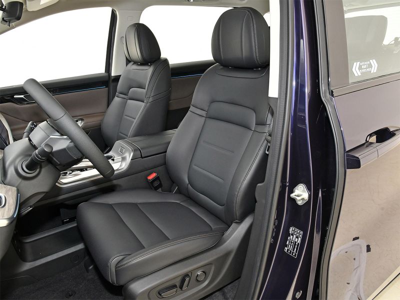 
            GAC раскрыл интерьер минивэна Trumpchi E8
        