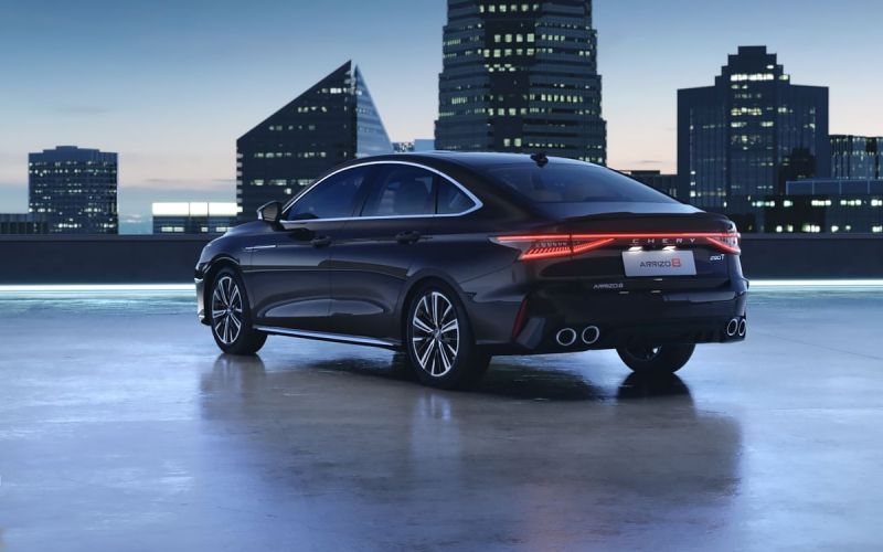 
            Новый Geely Preface и его конкуренты в России: характеристики и цены
        