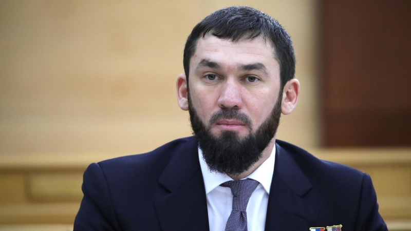 Председателя правительства Чечни удостоили ордена Почета