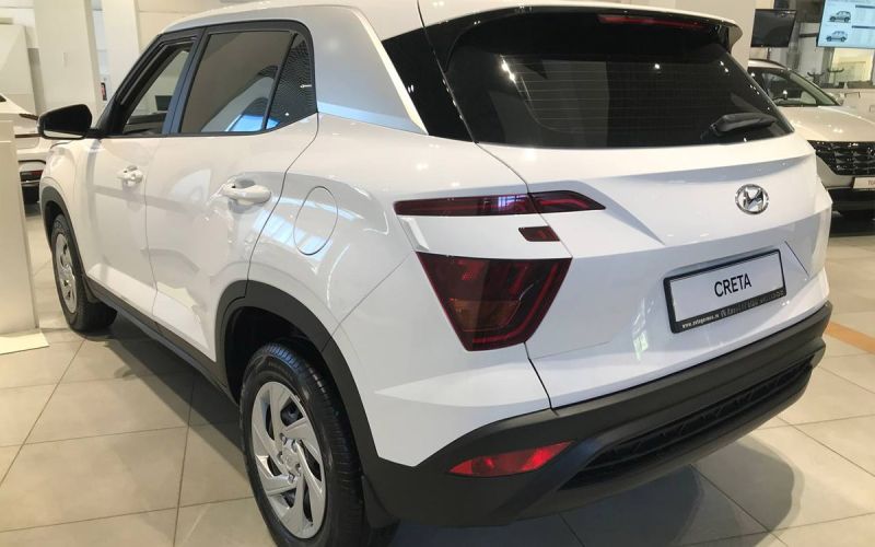 «Шильды Kia и Hyundai можно приклеить». Как дилеры продают машины Solaris