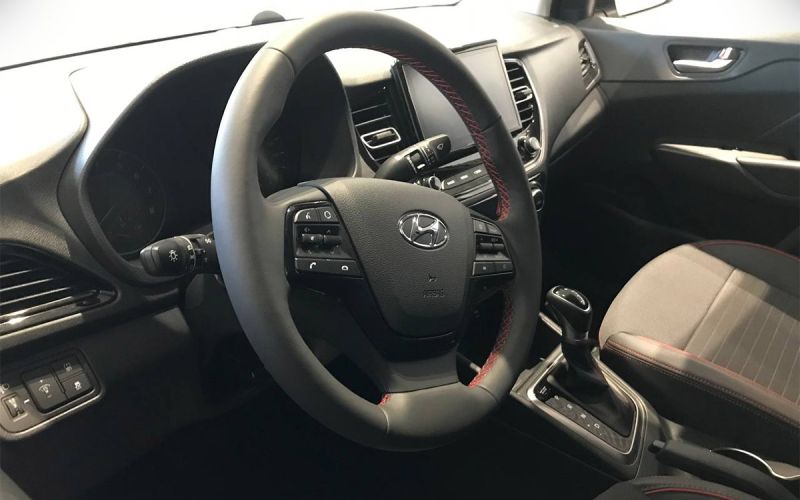 «Шильды Kia и Hyundai можно приклеить». Как дилеры продают машины Solaris