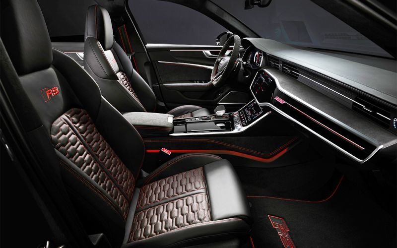 
            В Россию привезли самую мощную версию Audi RS6 Perfomance за ₽23,4 млн
        