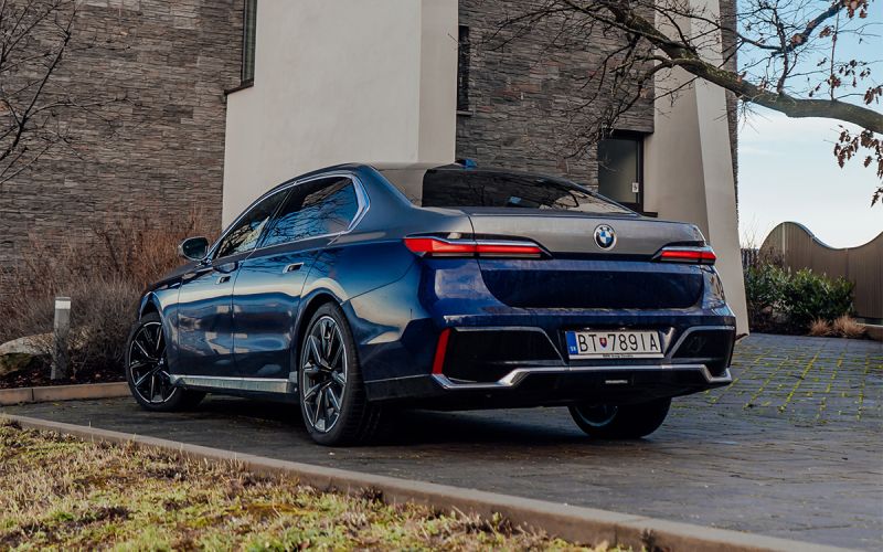 Во сколько обойдется владение новым BMW 7-серии